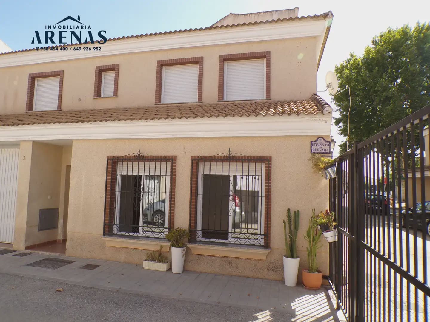 3 Zimmer Reihenhaus zu verkaufen in Fuente Vaqueros mit Garage - 150.000 € (Ref: 10047683)