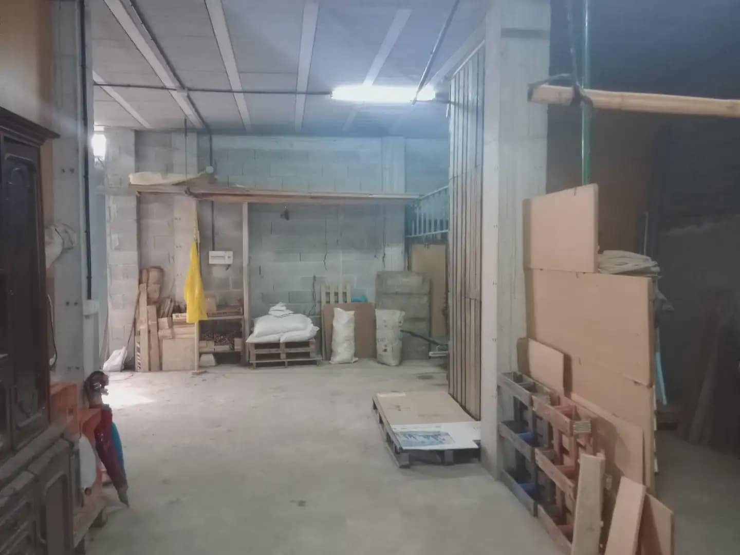 Commercial for sale in Pinos Puente - € 55,000 (Ref: 10047684)