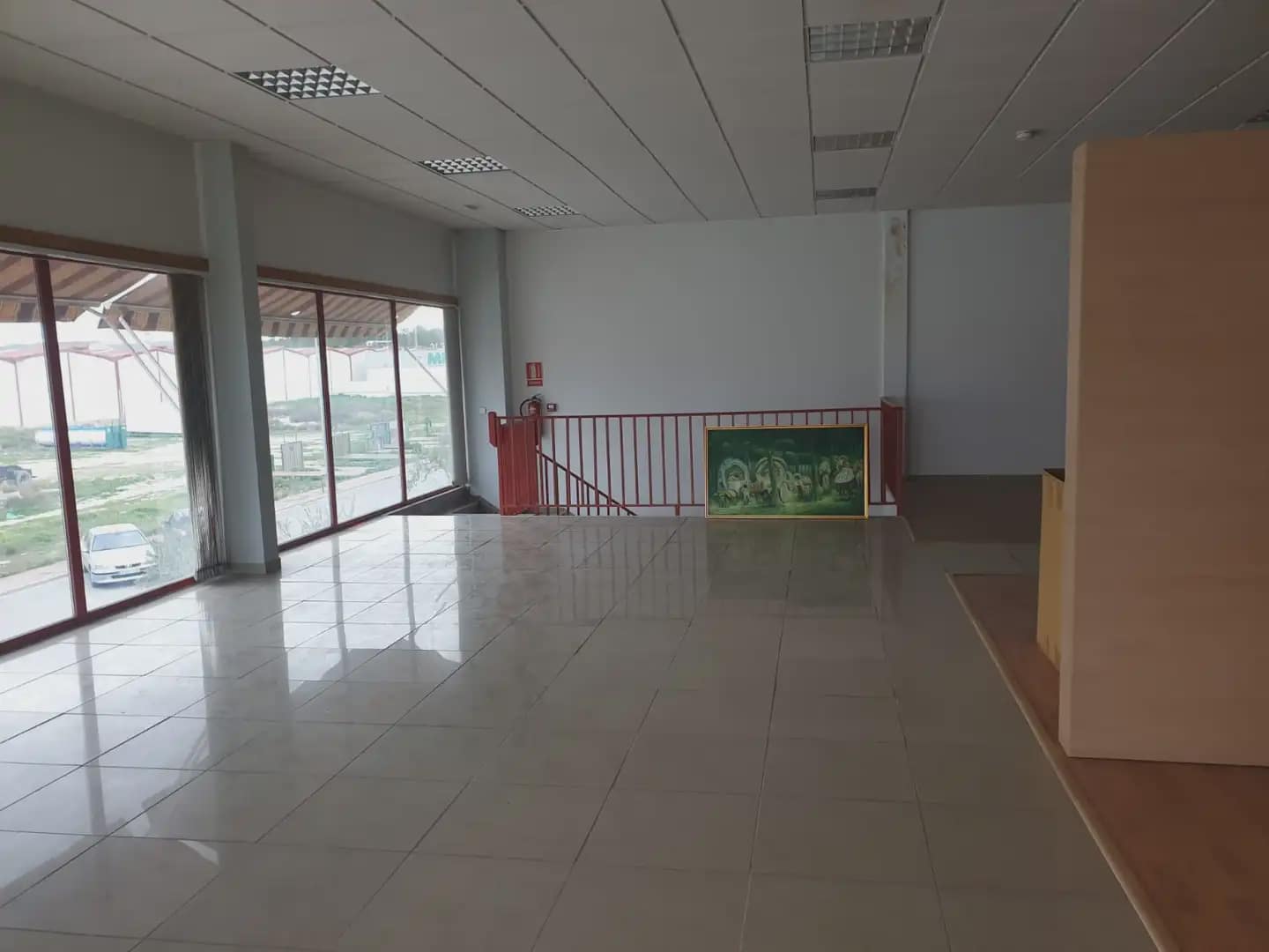 Commercial for rent in Chauchina - € 3,000 (Ref: 10047685)