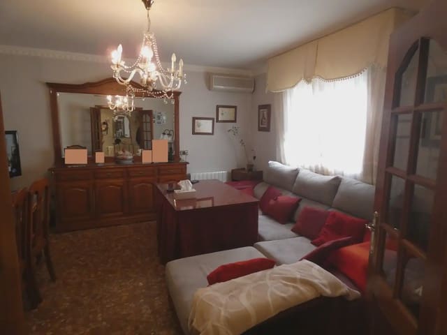 Casa de 3 habitaciones en Pinos Puente en venta - 138.000 € (Ref: 10047689)