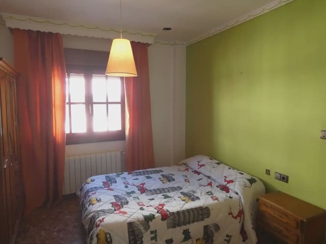 Casa de 3 habitaciones en Pinos Puente en venta - 138.000 € (Ref: 10047689)