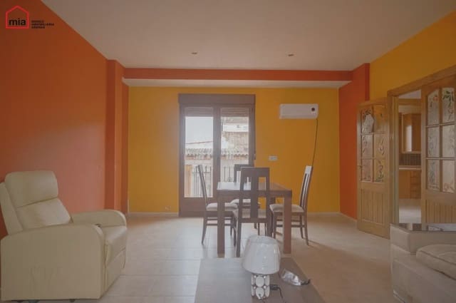 4 soveværelse Byhus til salg i Alomartes, Illora - € 178.000 (Ref: 10047691)