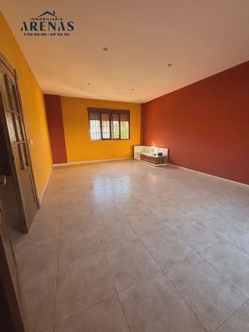 4 bedroom Townhouse for sale in Alomartes, Illora - € 178,000 (Ref: 10047691)