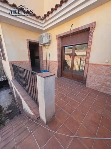 4 bedroom Townhouse for sale in Alomartes, Illora - € 178,000 (Ref: 10047691)