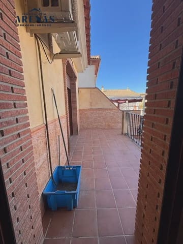 4 bedroom Townhouse for sale in Alomartes, Illora - € 178,000 (Ref: 10047691)