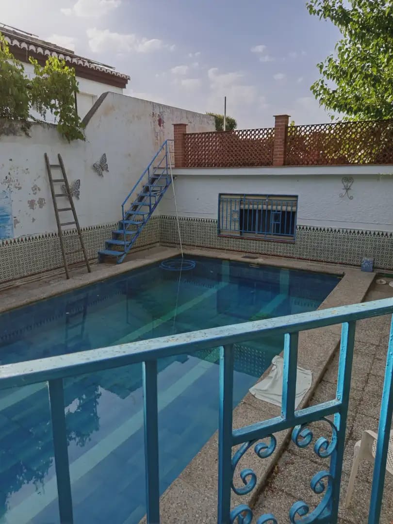 5 bedroom Villa for sale in La Zubia with pool garage - € 560,000 (Ref: 10047702)