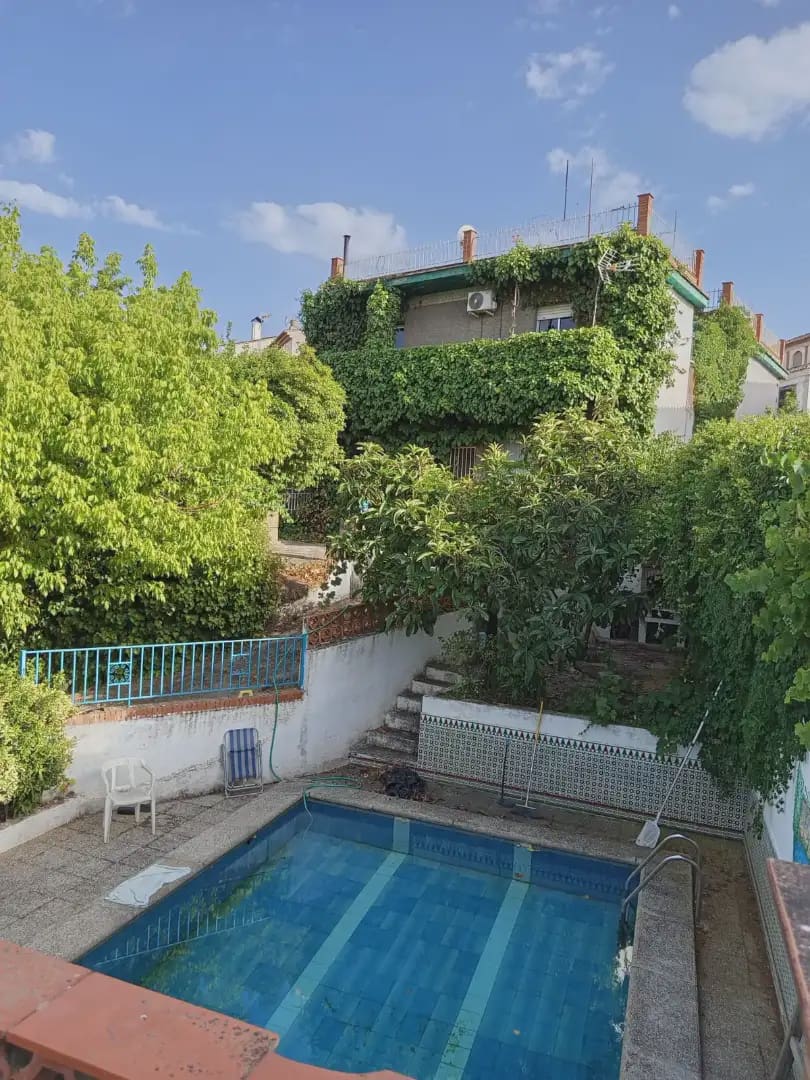 5 bedroom Villa for sale in La Zubia with pool garage - € 560,000 (Ref: 10047702)