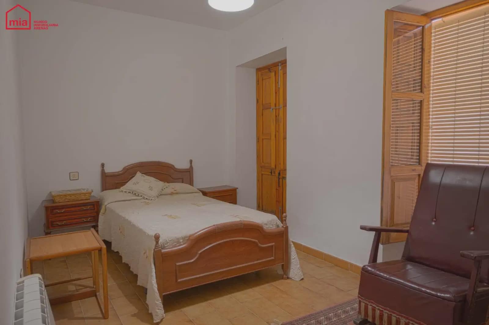 Casa de 3 habitaciones en Illora en venta - 75.000 € (Ref: 10047703)