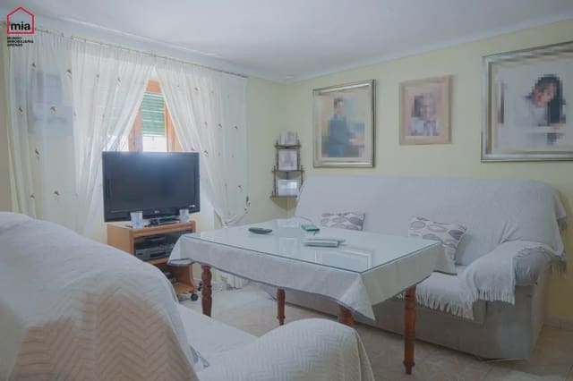 4 soveværelse Villa til salg i Illora - € 94.000 (Ref: 10047712)