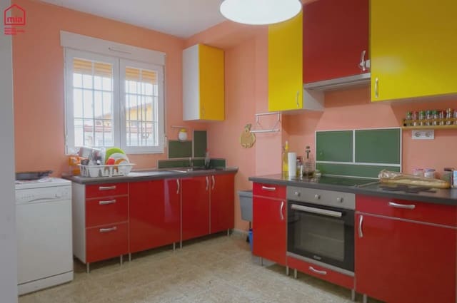 3 soveværelse Rækkehus til salg i Illora med garage - € 132.000 (Ref: 10047722)