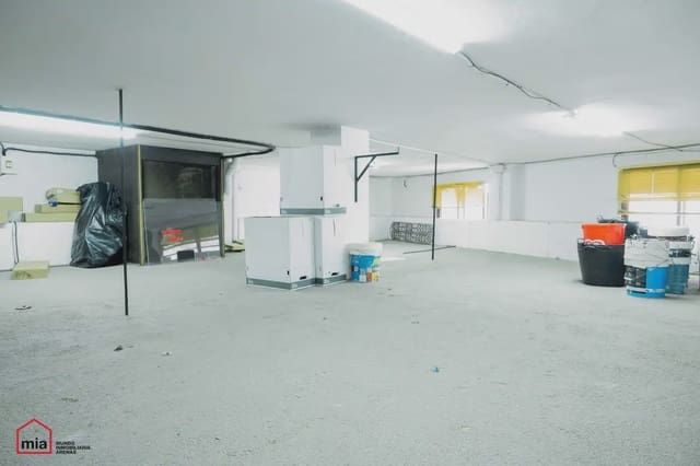 Erhverv til salg i Illora - € 195.000 (Ref: 10047730)