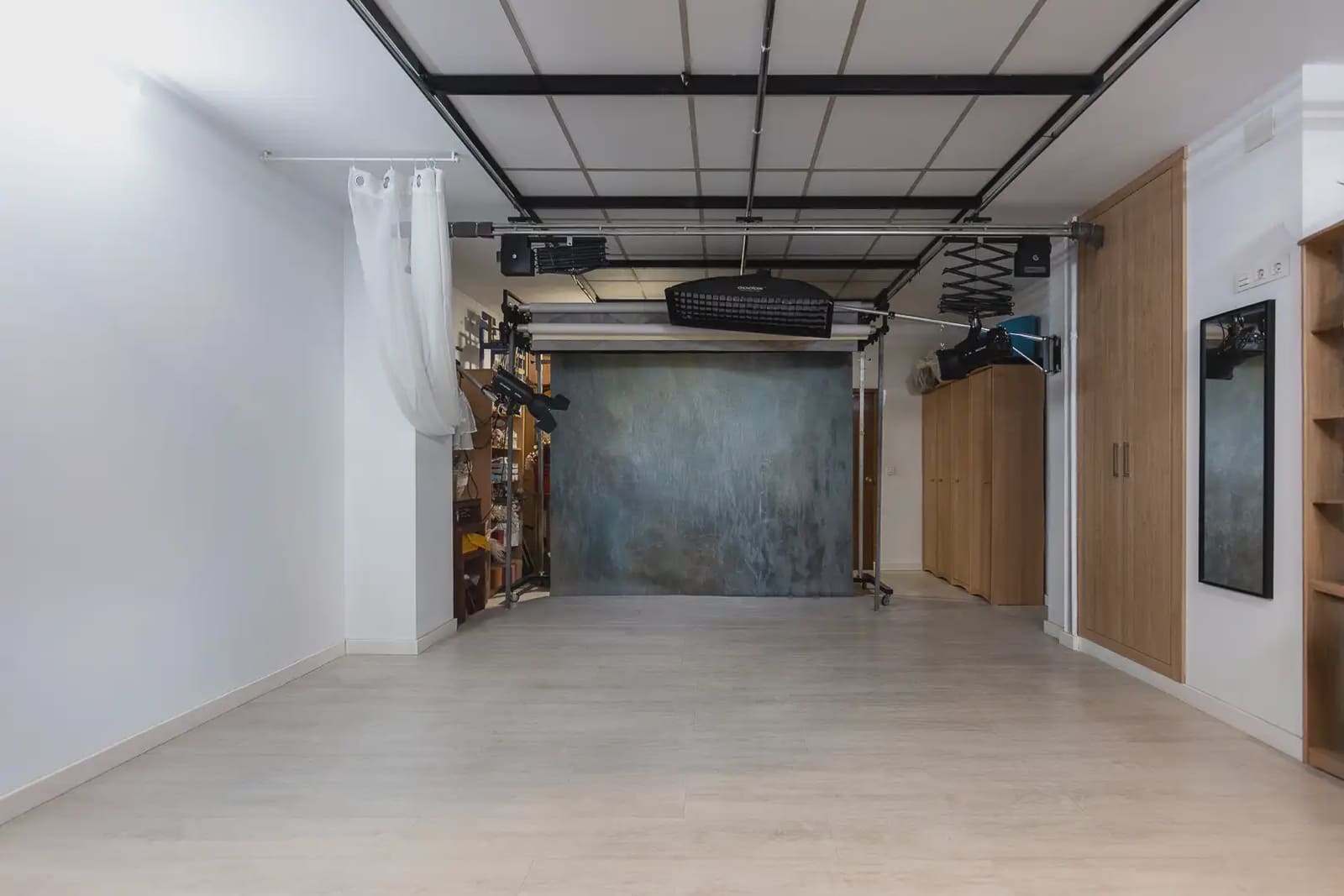 Kaupallinen myytävänä paikassa Granada kaupunki - 179 000 € (Ref: 10047732)