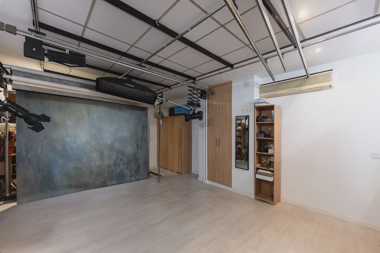 Kaupallinen myytävänä paikassa Granada kaupunki - 179 000 € (Ref: 10047732)