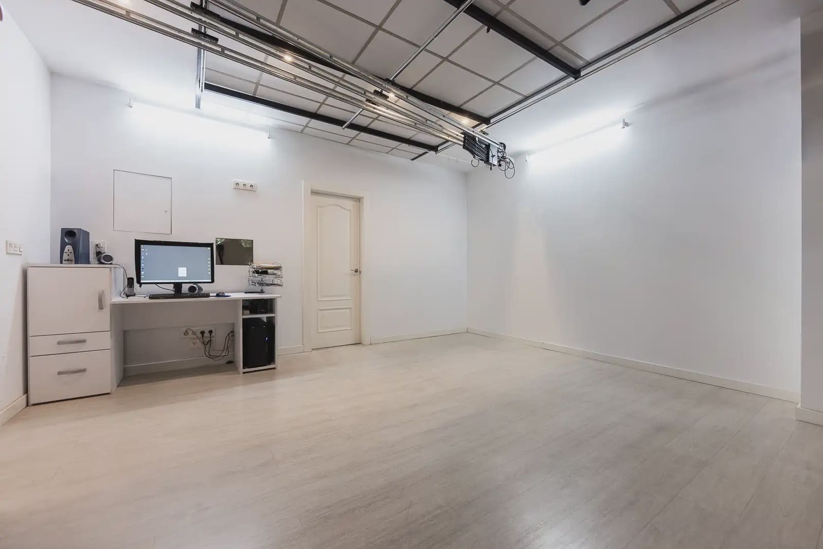 Kaupallinen myytävänä paikassa Granada kaupunki - 179 000 € (Ref: 10047732)