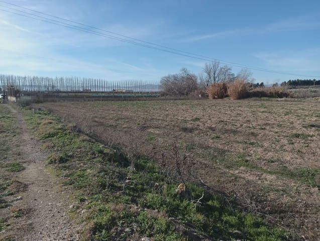 Landgrundstück zu verkaufen in Pedanias de Granada, Granada Stadt - 30.000 € (Ref: 10047736)
