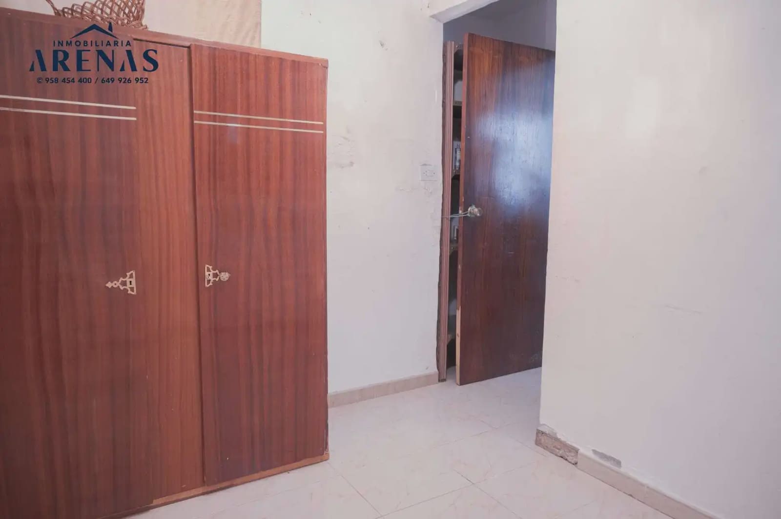 4 slaapkamer Huis te koop in Illora - € 75.000 (Ref: 10047741)