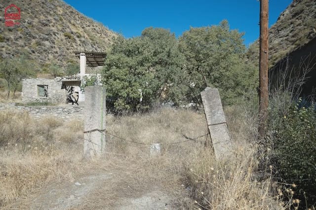 Finca/Country House for sale in Pinos Genil - € 210,000 (Ref: 10047742)