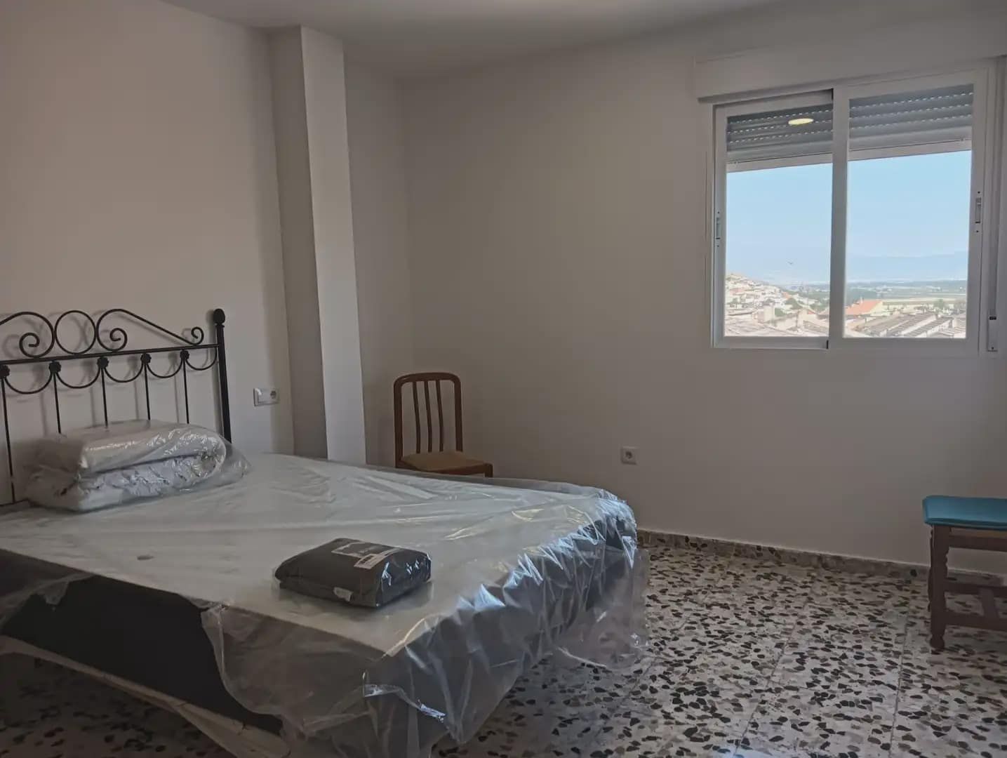 3 sypialnia Mieszkanie do wynajęcia w Pinos Puente - 650 € (Ref: 10047750)