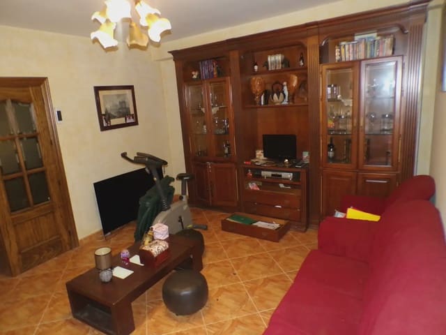 4 soverom Hus til salgs i Illora - € 150 000 (Ref: 10047754)