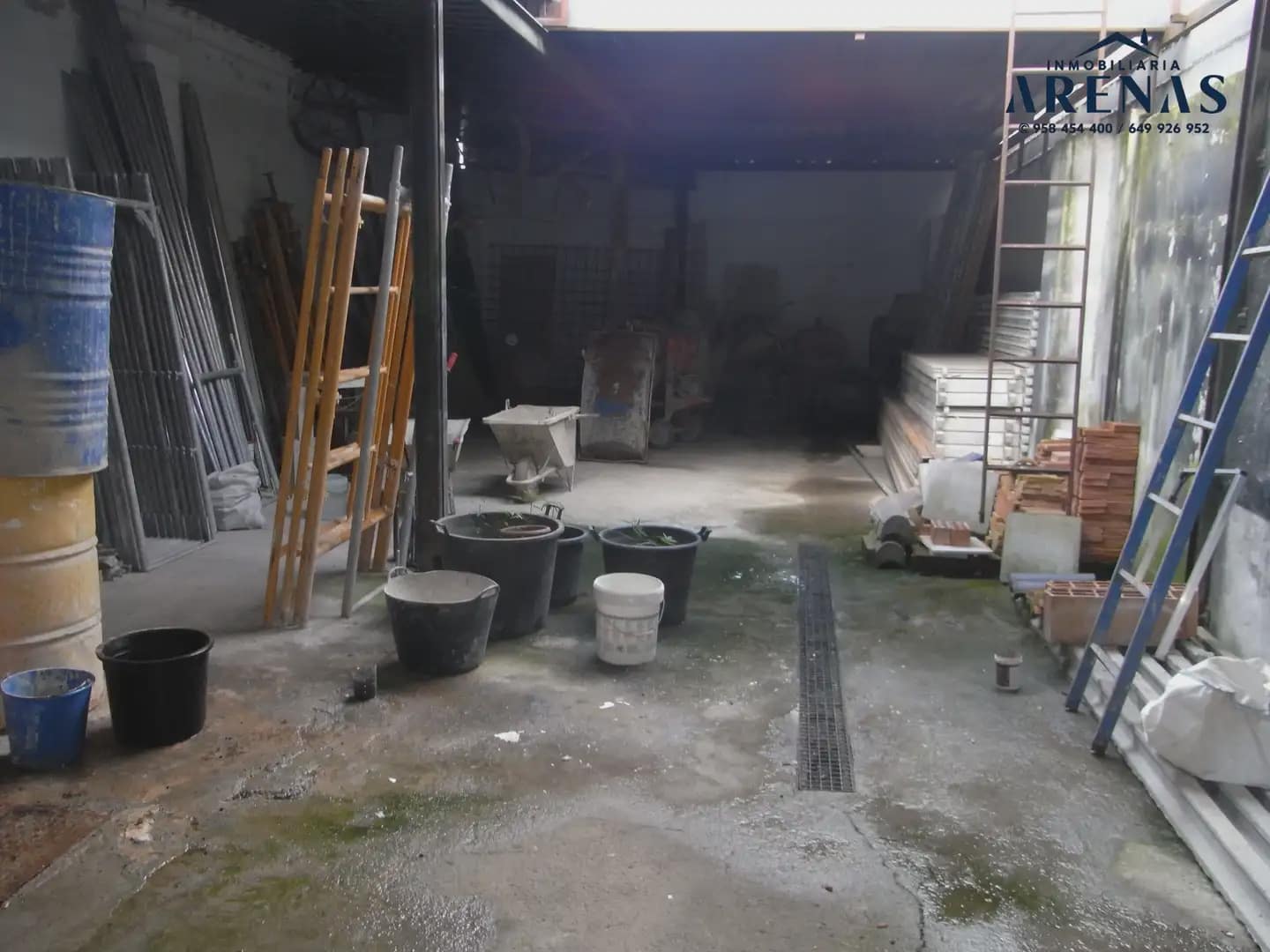 Commercial for sale in Chauchina - € 125,000 (Ref: 10047755)