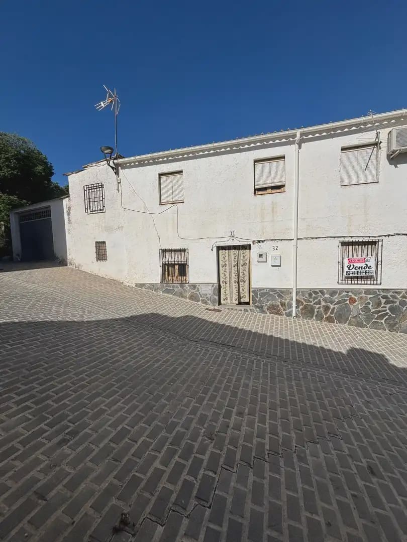 3 soveværelse Villa til salg i Illora - € 98.000 (Ref: 10047761)