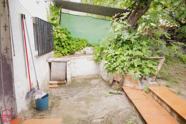 3 soveværelse Villa til salg i Illora - € 98.000 (Ref: 10047761)