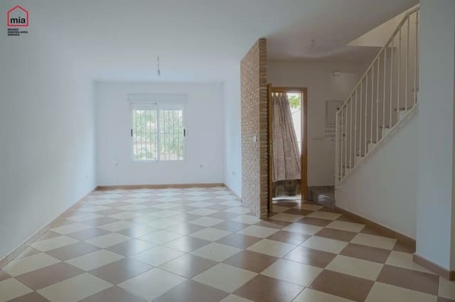 3 soverom Hus til salgs i Illora med garasje - € 106 000 (Ref: 10047762)