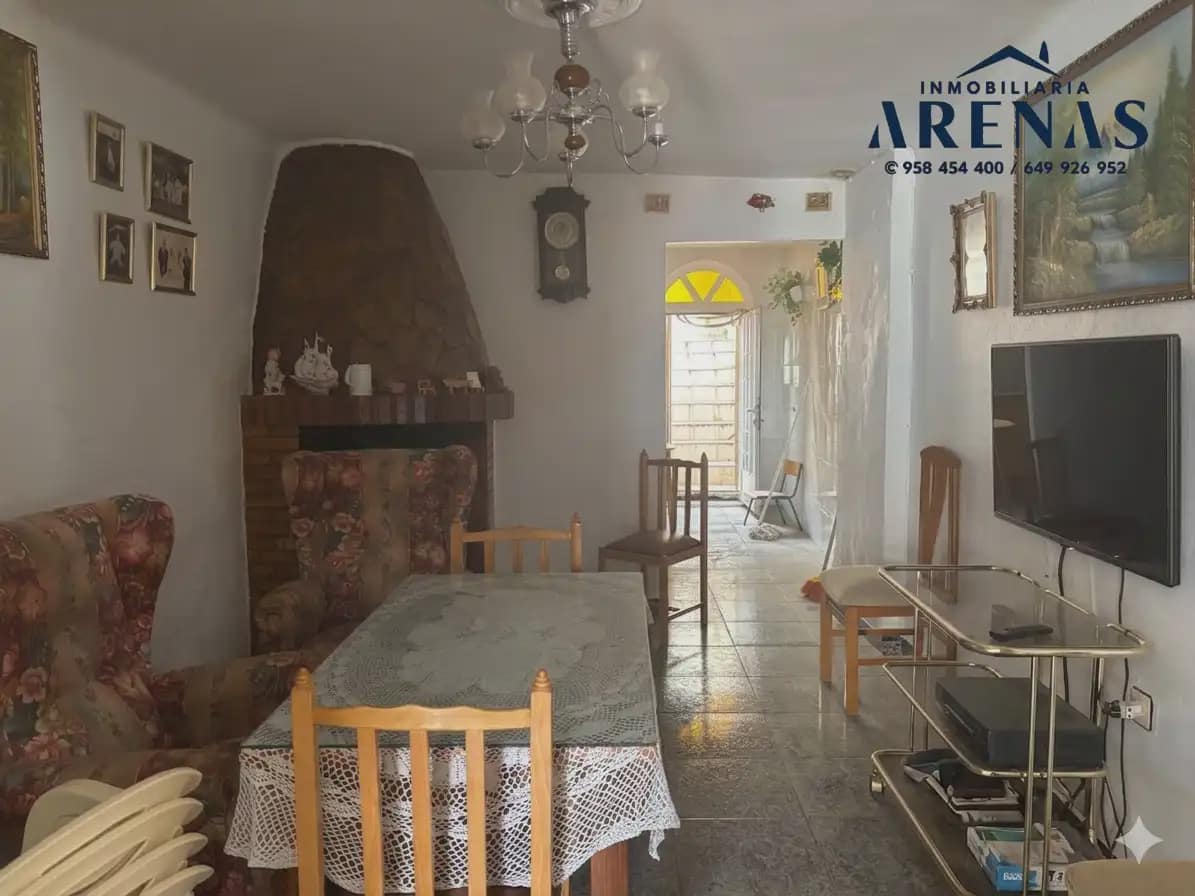 Casa de 5 habitaciones en Illora en venta - 65.000 € (Ref: 10047764)