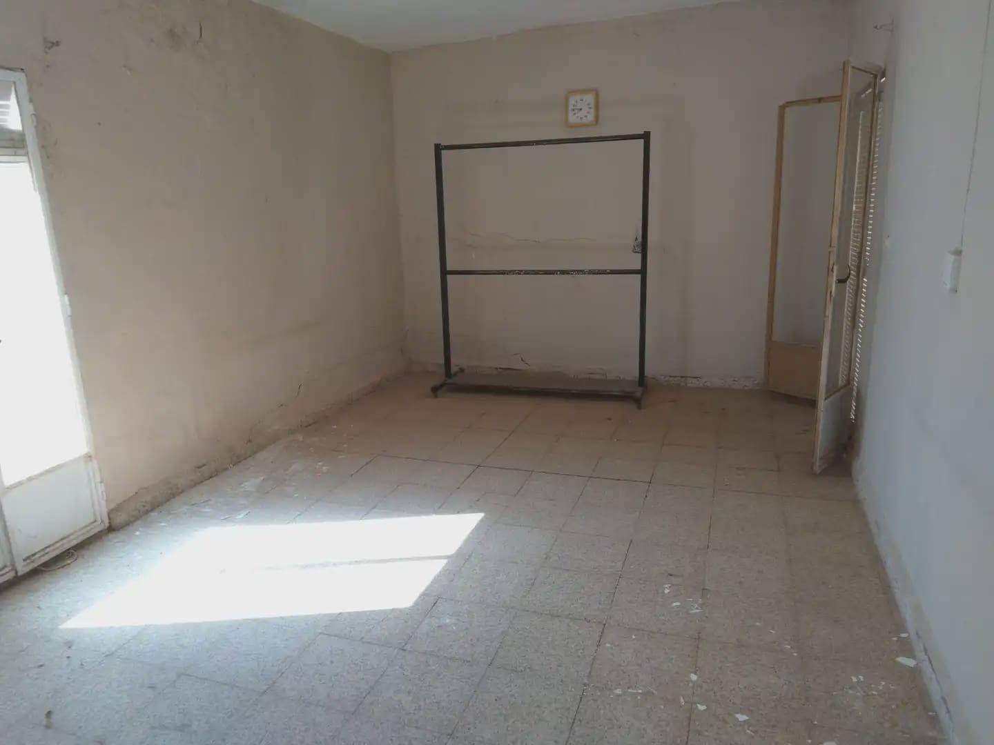 2 bedroom Townhouse for sale in Monachil - € 70,000 (Ref: 10047765)