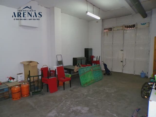 Kommersiell till salu i Pajaritos - Plaza de Toros, Granada stad - 198 000 € (Ref: 10047766)