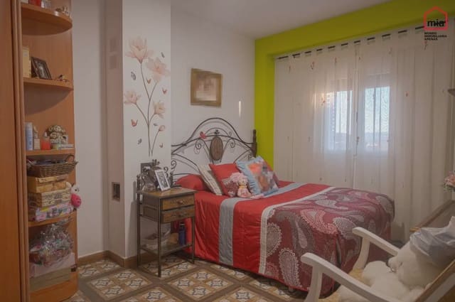 3 soverom Hus til salgs i Illora - € 70 000 (Ref: 10047768)