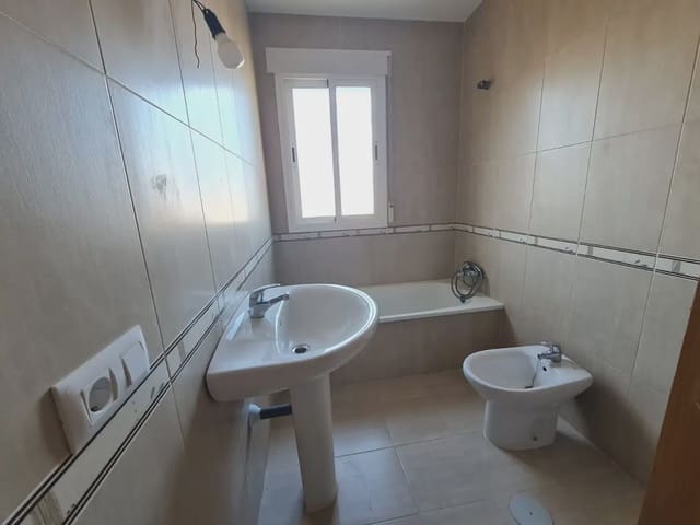 1 soverom Leilighet til salgs i Láchar med garasje - € 85 000 (Ref: 10047769)