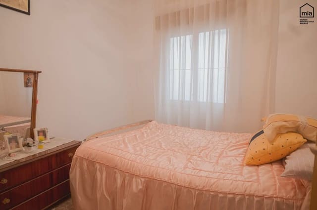4 Zimmer Wohnung zu verkaufen in Illora - 97.000 € (Ref: 10047774)