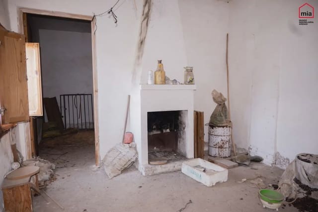 4 soverom Hus til salgs i Illora - € 55 000 (Ref: 10047783)