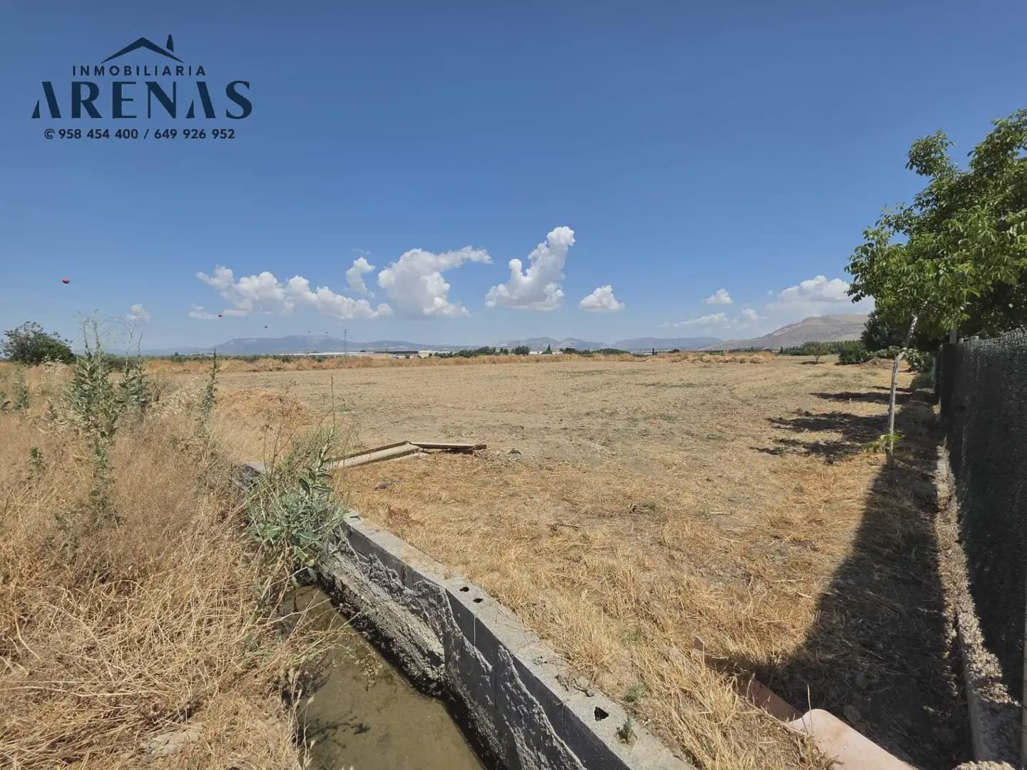 Finca/Casa Rural en Santa Fe en venta - 130.000 € (Ref: 10047784)