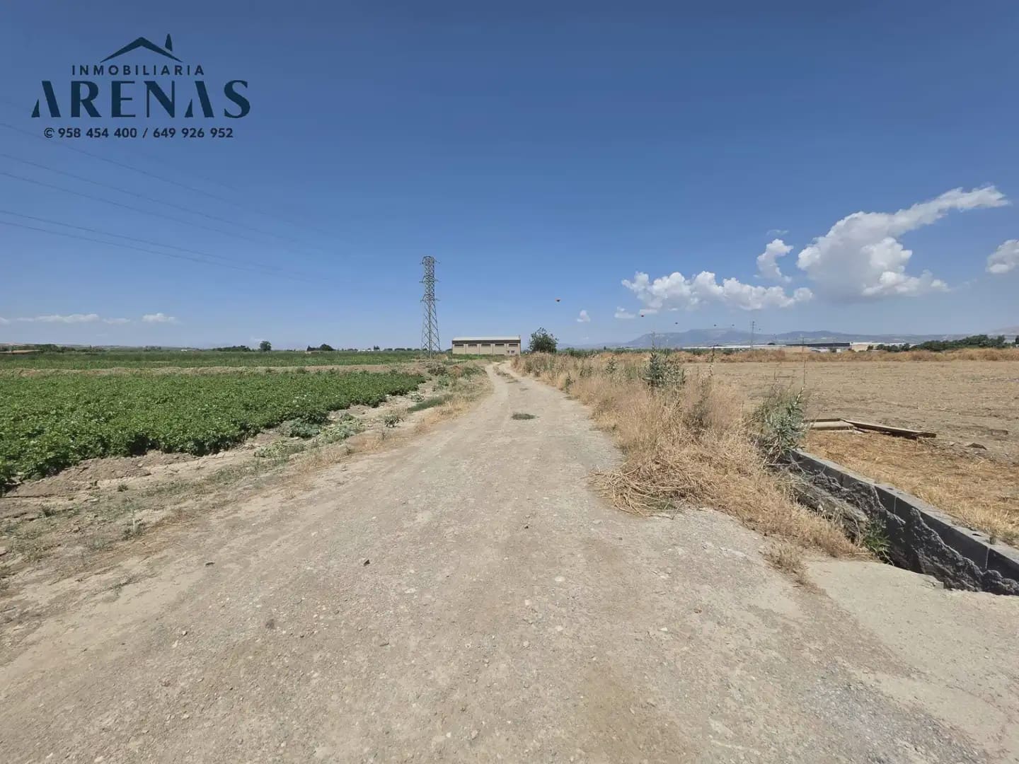 Finca/Casa Rural en Santa Fe en venta - 130.000 € (Ref: 10047784)