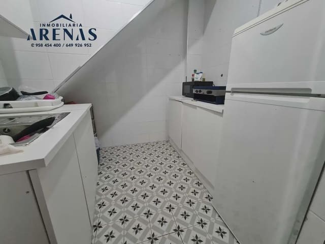 6 soveværelse Byhus til salg i Láchar - € 145.000 (Ref: 10047786)
