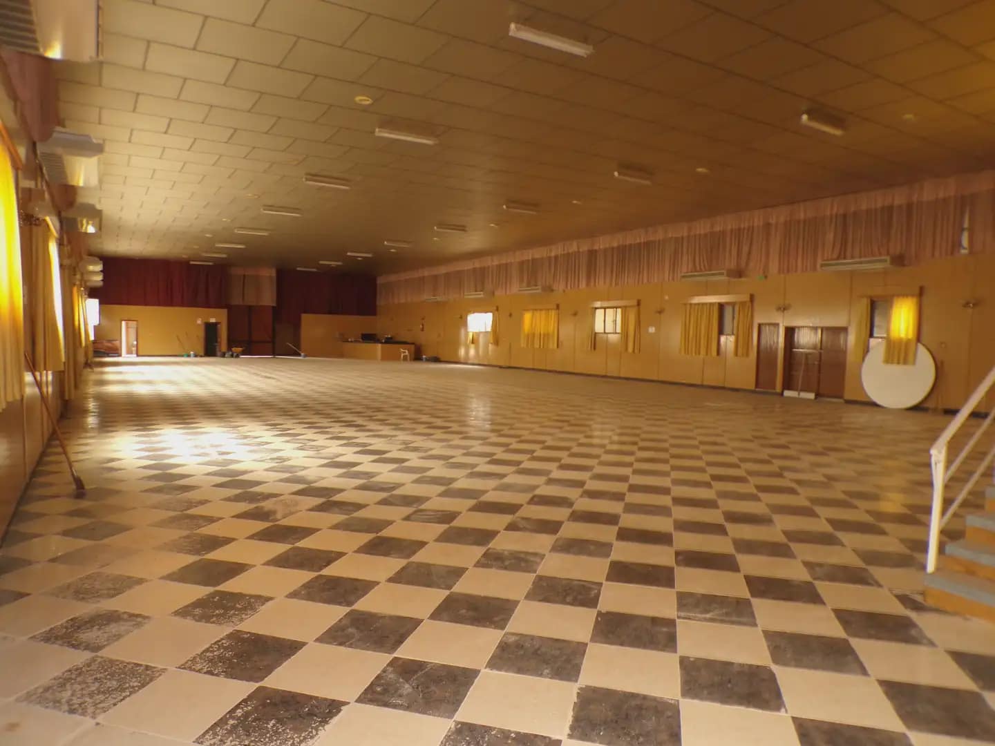 Commercieel te koop in Valderrubio - € 310.500 (Ref: 10047787)