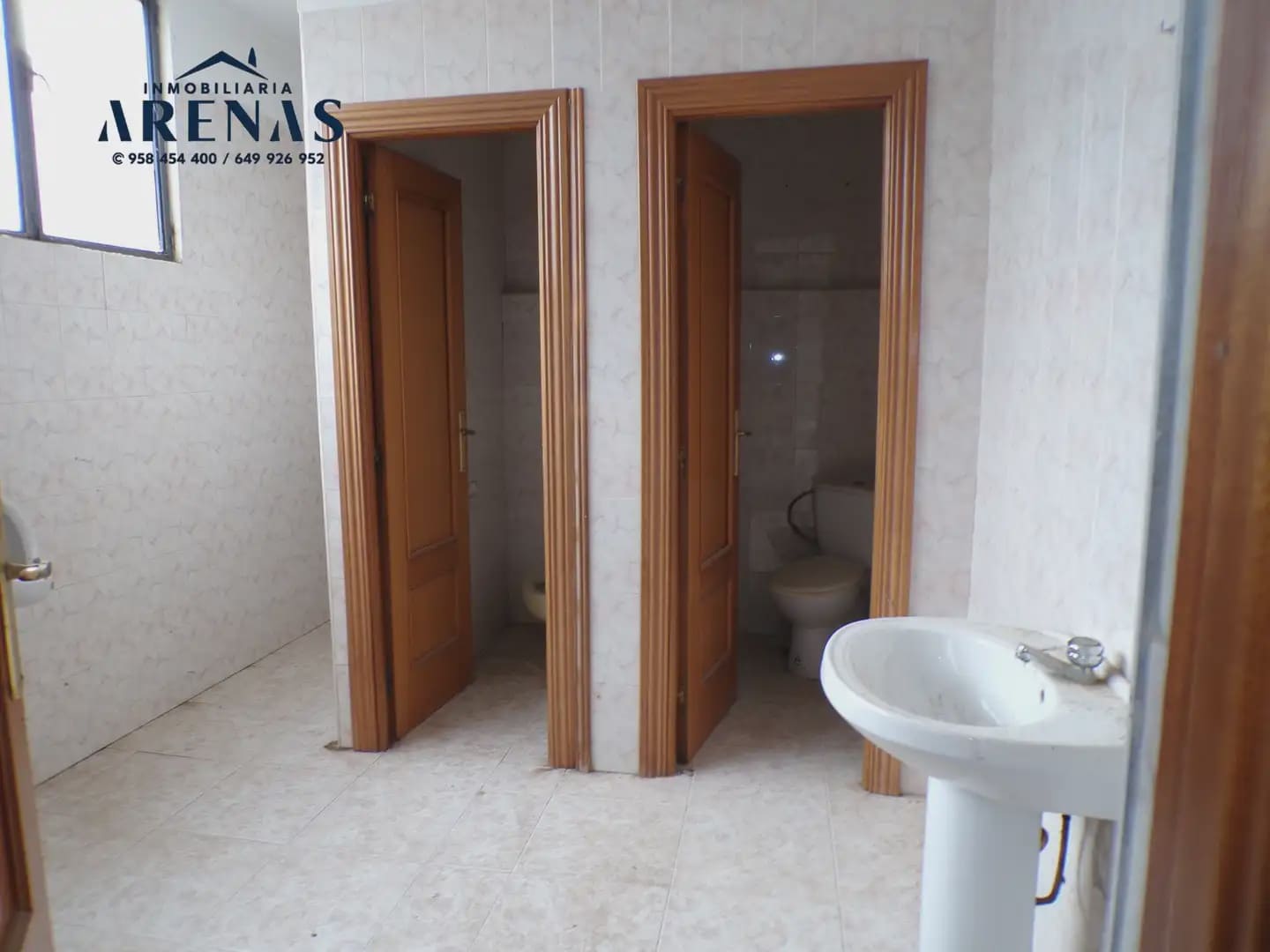 Commercial for sale in Valderrubio - € 310,500 (Ref: 10047787)