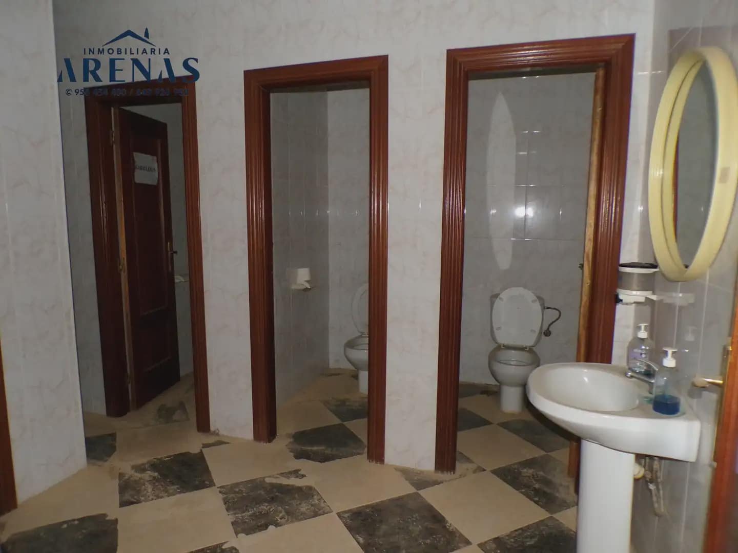 Commercial for sale in Valderrubio - € 310,500 (Ref: 10047787)