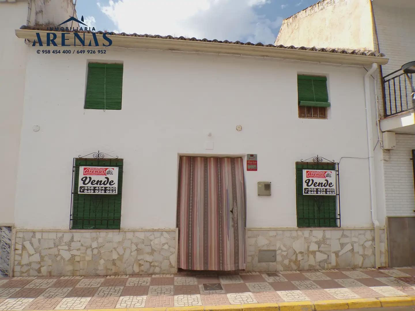 Casa de 3 habitaciones en Illora en venta - 65.000 € (Ref: 10047789)