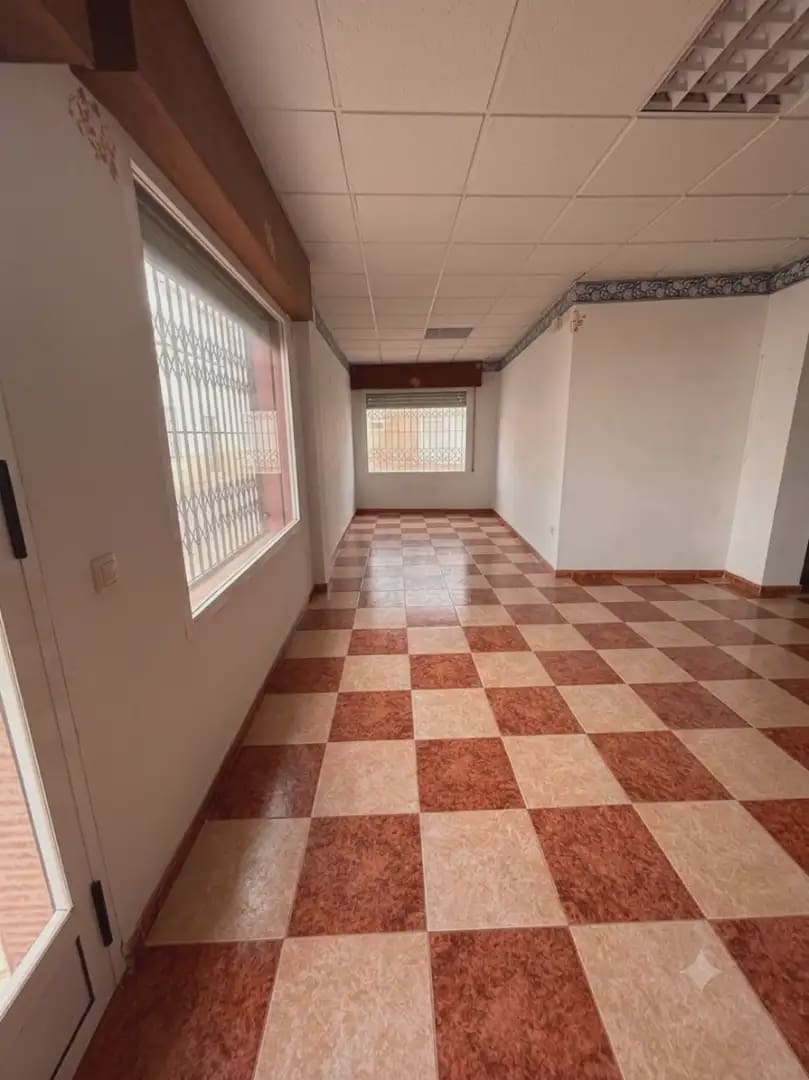 4 makuuhuone Omakotitalo myytävänä paikassa Illora - 69 800 € (Ref: 10047791)