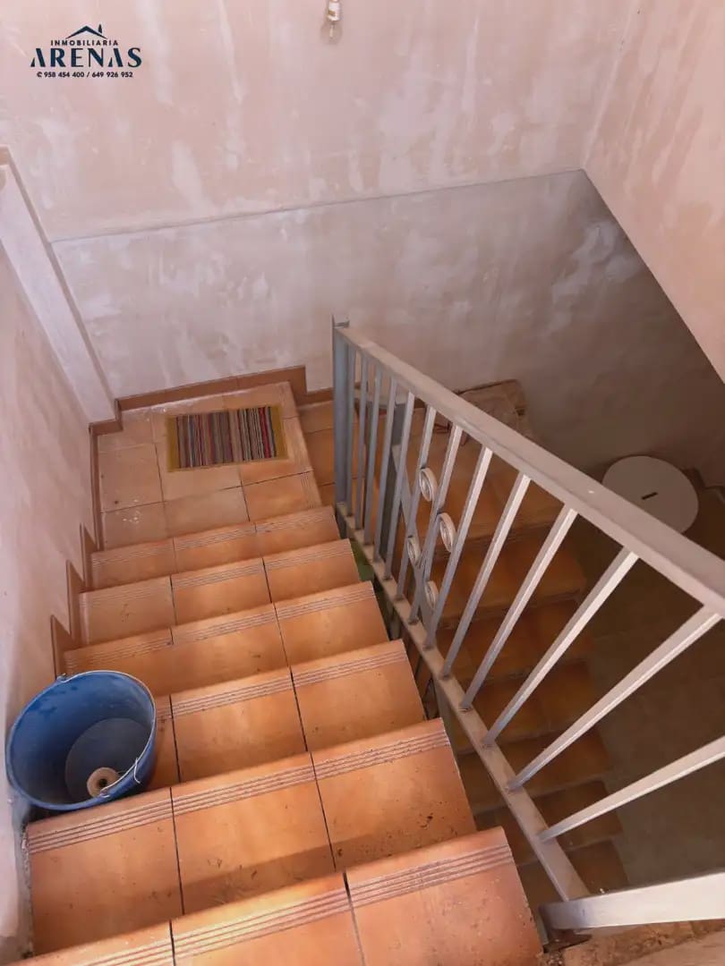 4 makuuhuone Omakotitalo myytävänä paikassa Illora - 69 800 € (Ref: 10047791)