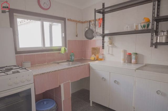 5 soveværelse Byhus til salg i Alomartes, Illora - € 110.000 (Ref: 10047794)