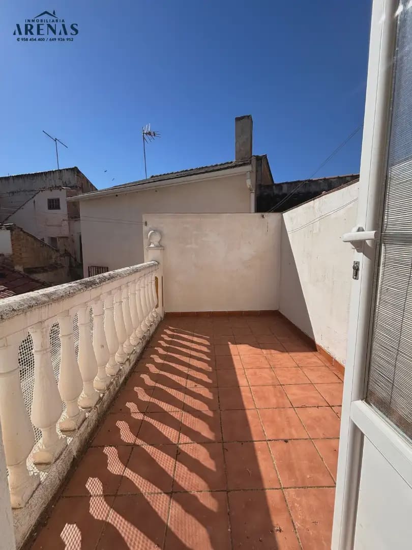 4 slaapkamer Huis te koop in Illora - € 55.000 (Ref: 10047798)