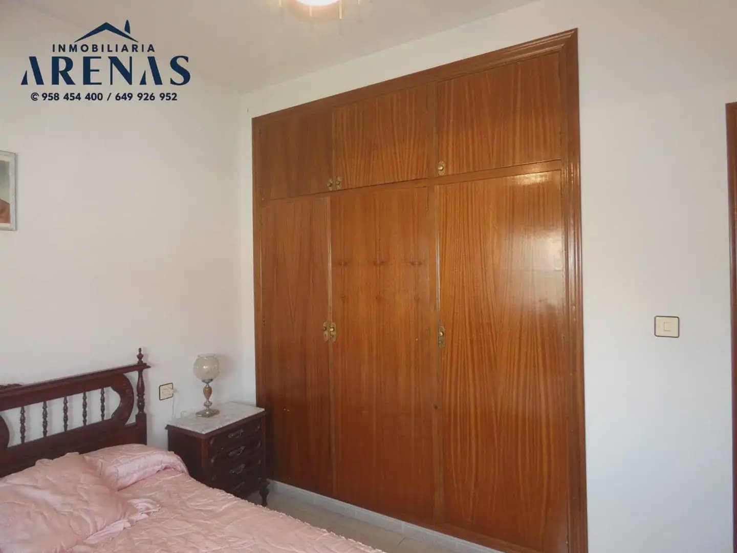 7 bedroom Townhouse for sale in Cijuela - € 200,000 (Ref: 10047814)