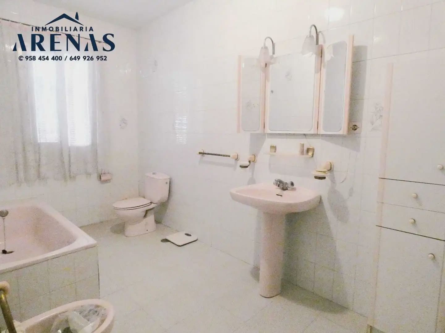 7 bedroom Townhouse for sale in Cijuela - € 200,000 (Ref: 10047814)