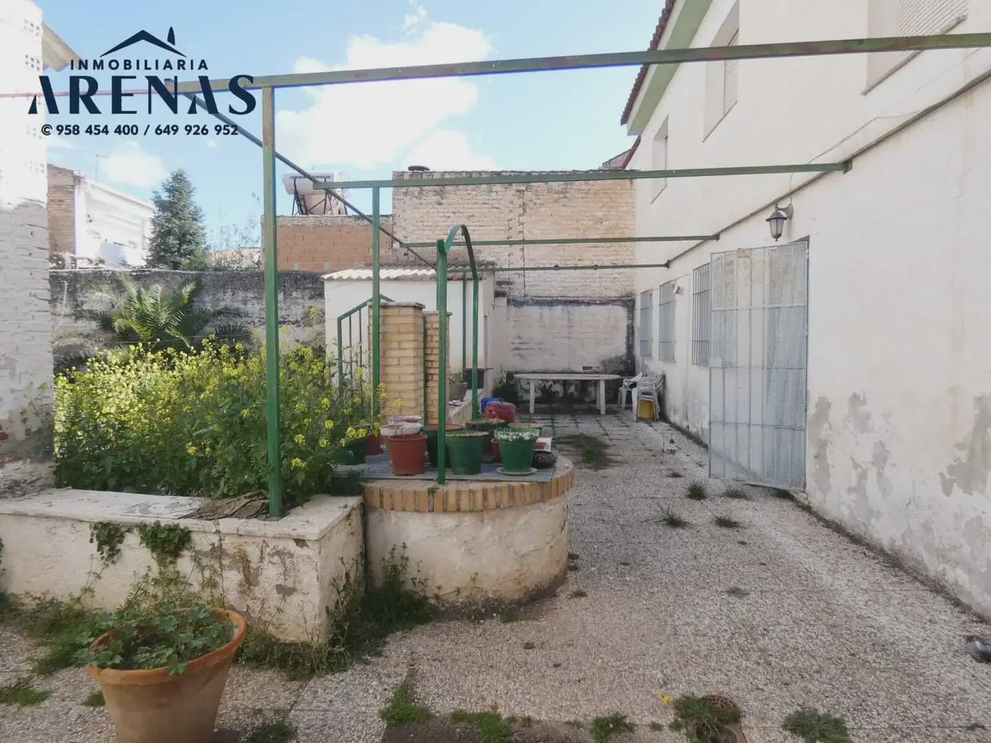 7 bedroom Townhouse for sale in Cijuela - € 200,000 (Ref: 10047814)