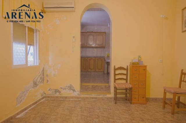 4 soverom Hus til salgs i Illora - € 58 000 (Ref: 10047821)