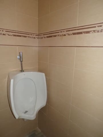 Local Comercial en Pinos Puente en alquiler - 800 € (Ref: 10073081)